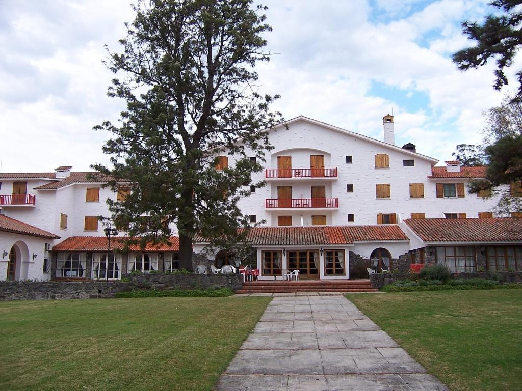 Hotel Nirvana Resort & Spa Nueva Helvecia Exterior photo